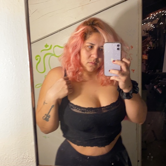 Meet your Posher, Amalia - Picture 1 of 1